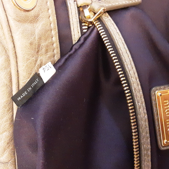 Miu Miu Napa Crossbody Bag - Picture 6 of 7